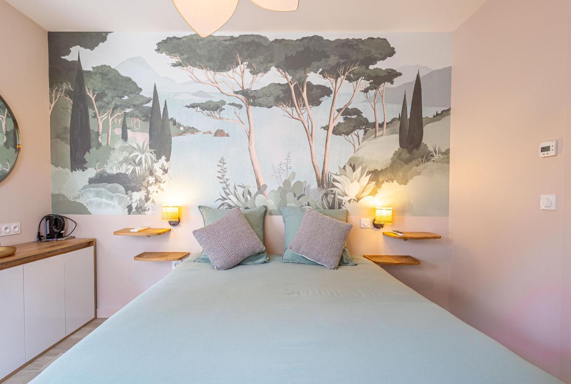 Bed & Breakfast Chambres D'Hotes Avec Piscine Et Jacuzzi Privatif Pour Le Studio *
