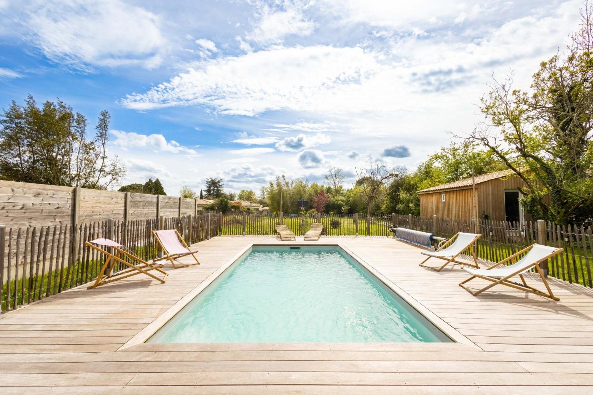 Chambres D'Hotes Avec Piscine Et Jacuzzi Privatif Pour Le Studio Bed & Breakfast Merignac (Gironde)
