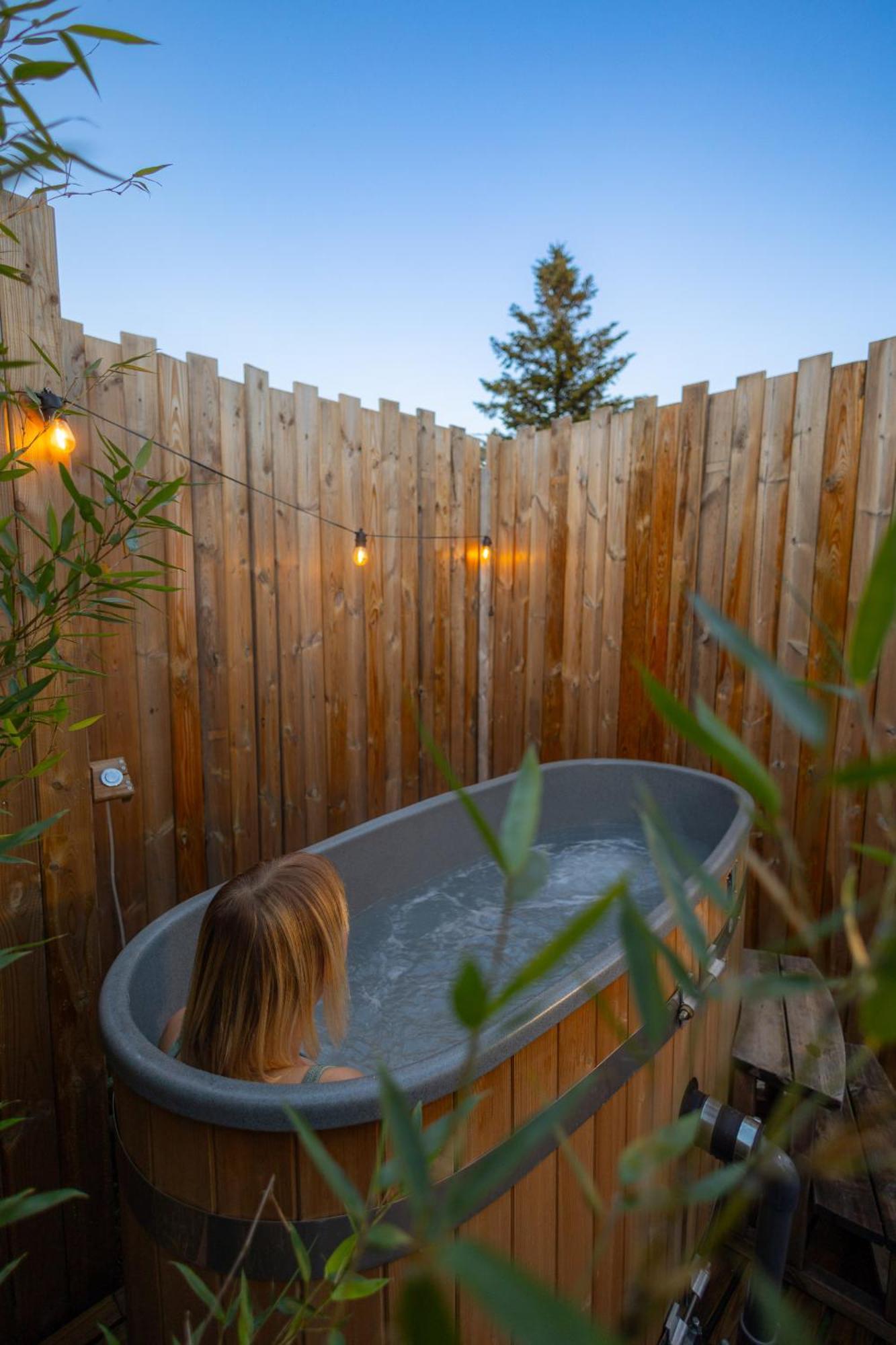 Chambres D'Hotes Avec Piscine Et Jacuzzi Privatif Pour Le Studio *